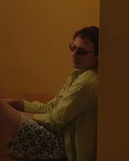 Urchin - Harris Dickinson - critique